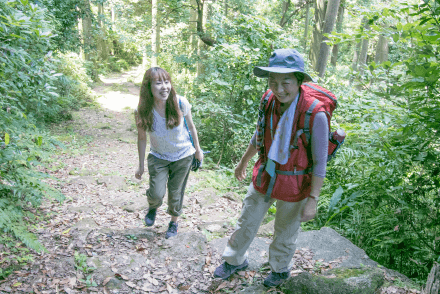 Author and guide of Koyazaka slope：Photo